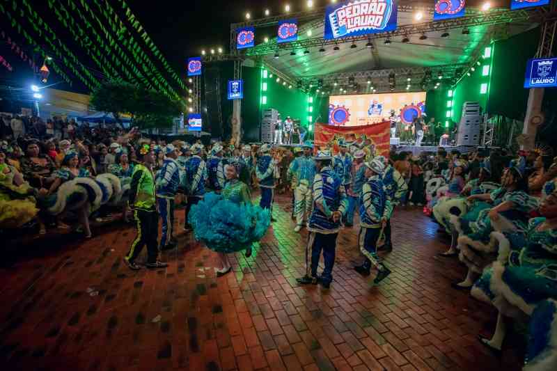 Cultura local, bandas e quadrilhas brilham no encerramento do Pedrão de Lauro