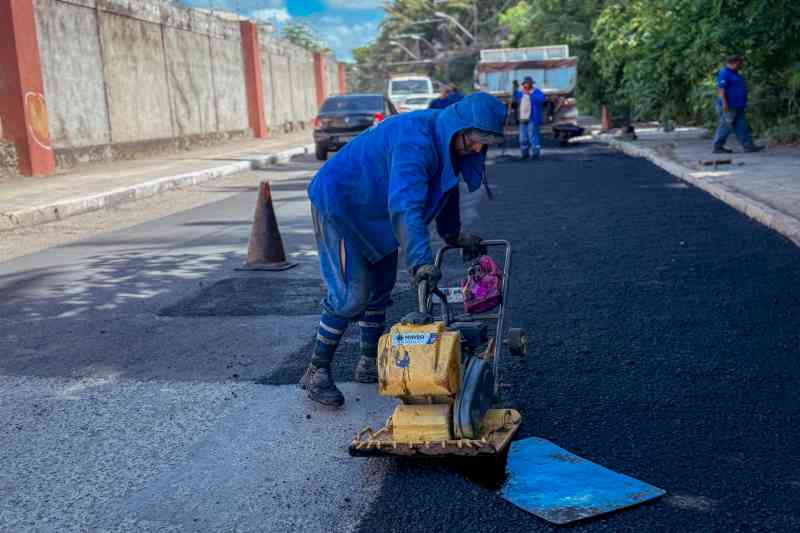 Prefeitura realiza Operação Buraco Zero no Miragem