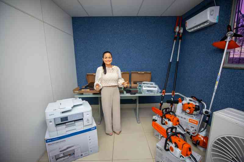 Prefeita Débora celebra chegada de novos equipamentos para fortalecer ações da SEMMA