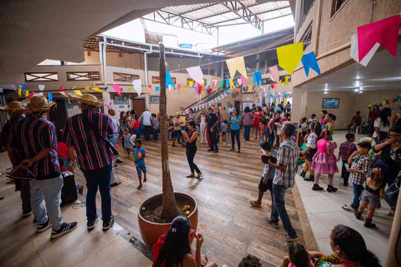 Centros de atendimento psicossocial e de reabilitação realizam arraiá junino com muita alegria e integração