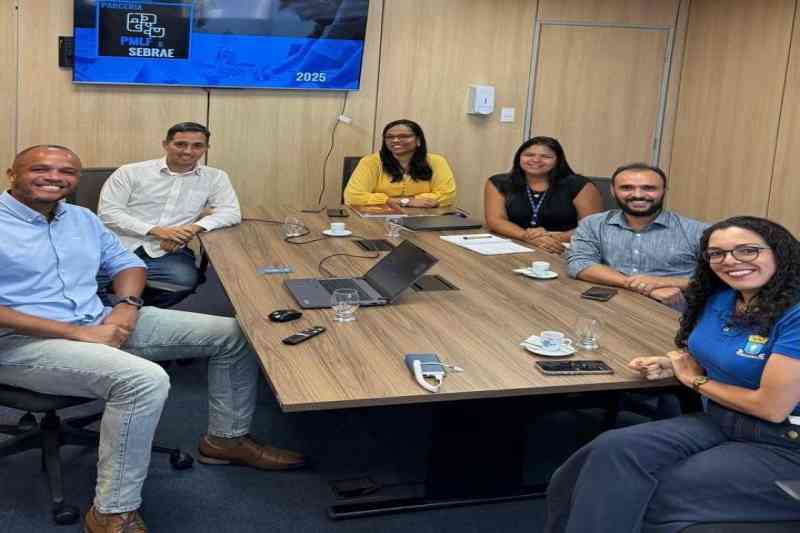 Prefeitura e Sebrae promovem encontro com foco no desenvolvimento econômico da cidade