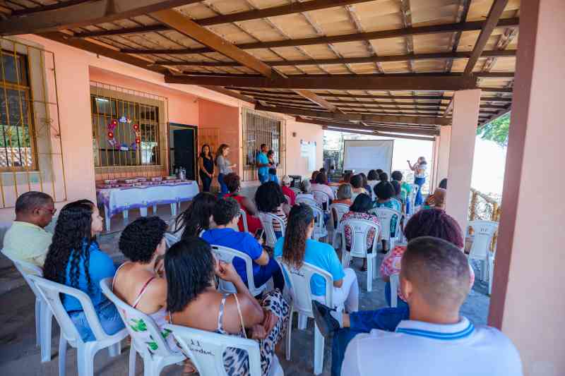 Roda de conversa debate eixos para a 15º Conferência de Assistência Social