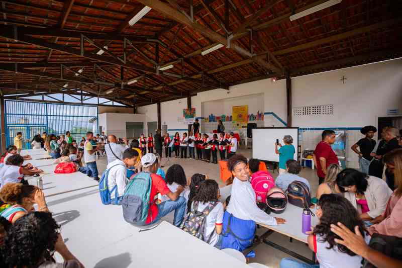 Literatura, música e inclusão marcam abertura da Feira Literária Inclusiva de Lauro de Freitas