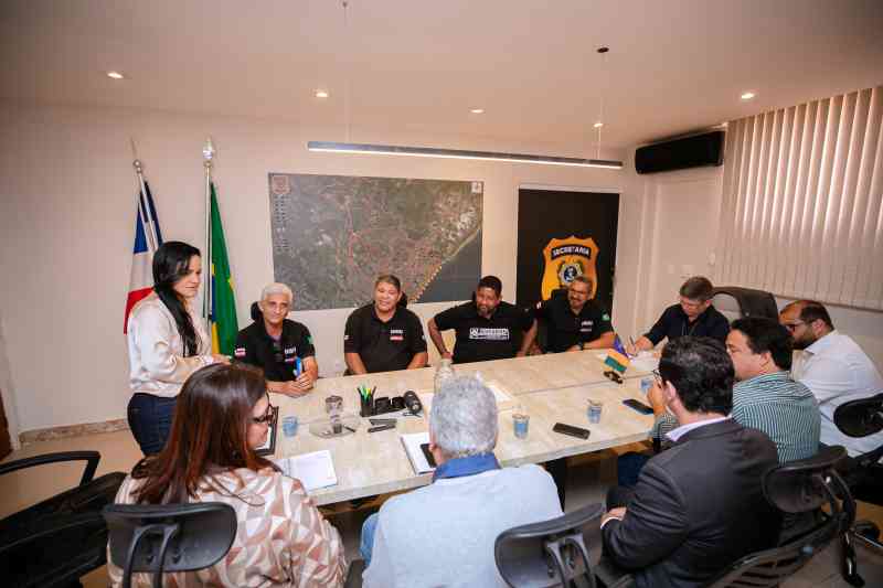 Prefeita promove diálogo com sindicato de vendedores ambulantes