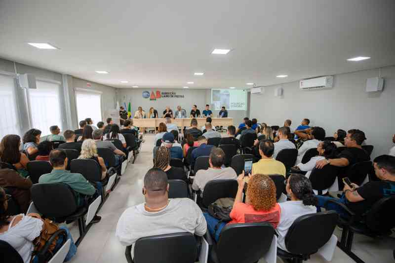 Prefeitura discute soluções para poluição sonora em debate com sociedade e empresários