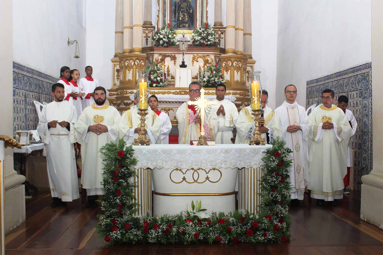 Lauro de Freitas reverencia o padroeiro com missa e procisso
