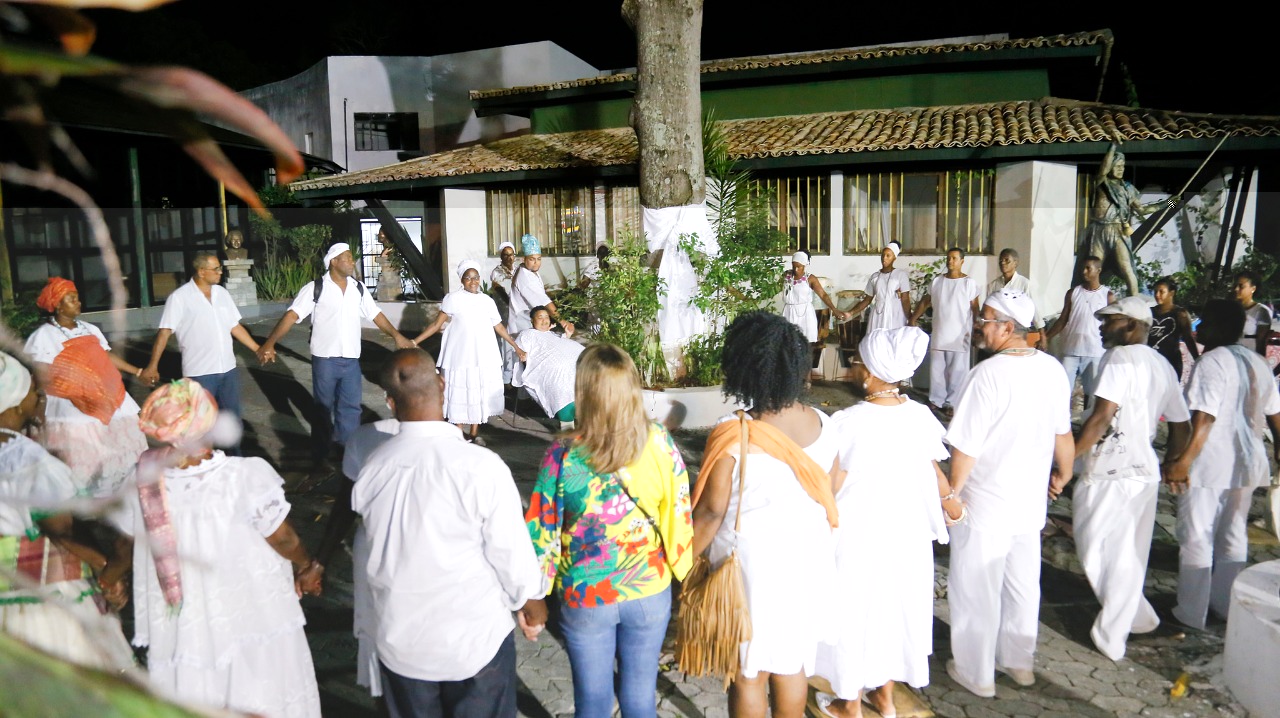 Comunidades do candombl pedem respeito e tolerncia na Alvorada dos Ojs em Lauro de Freitas