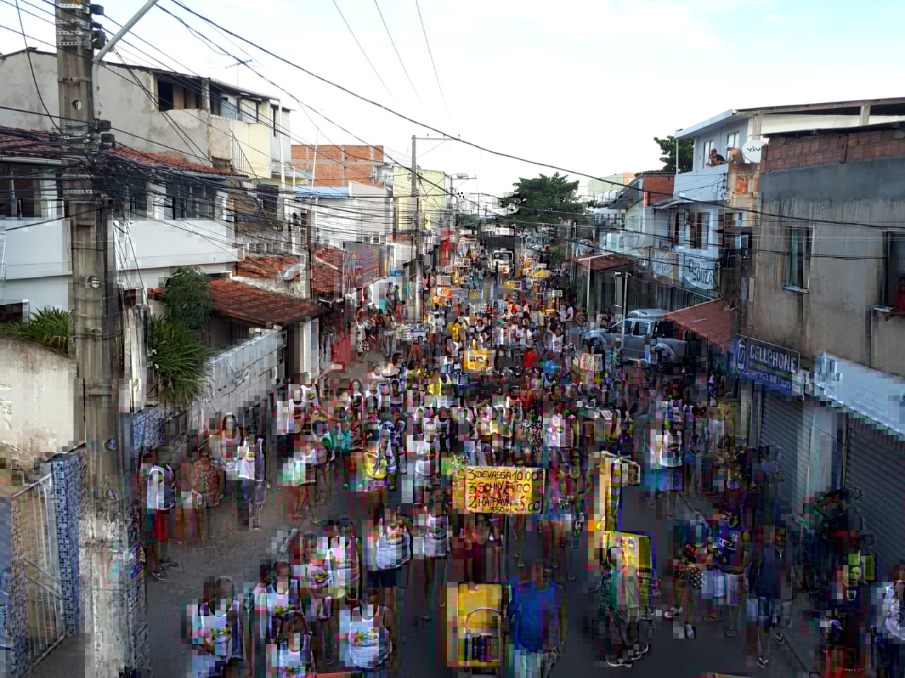 Ps-Carnaval levou diverso aos moradores e renda aos trabalhadores ambulantes na Itinga