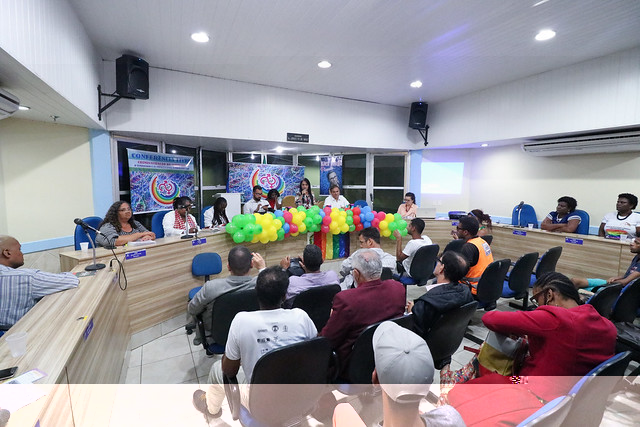 Criminalizao da LGBTFobia e feminicdio so debatidos emconferncia da IV Semana do Orgulho LGBT de Itinga