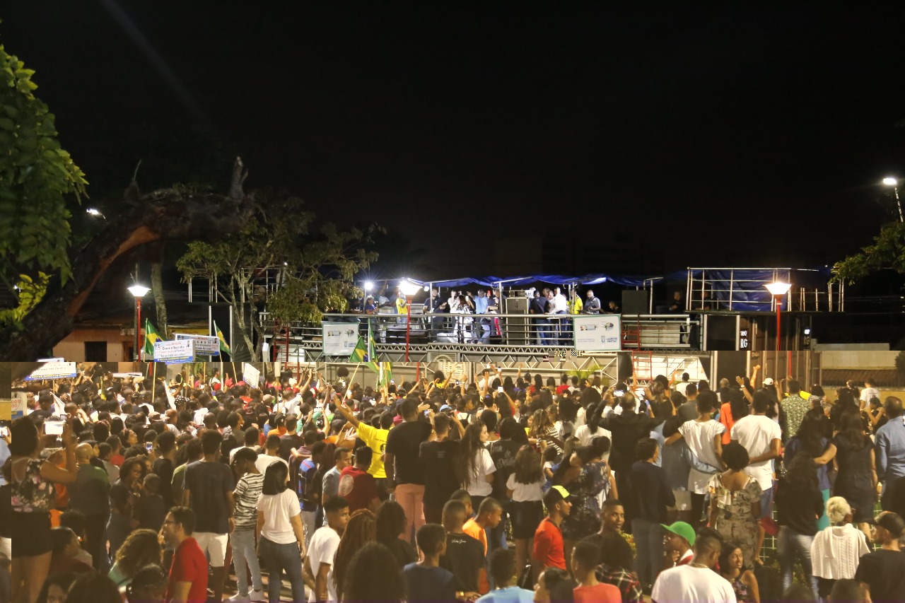 Marcha para Jesus rene milhares de pessoas no centro de Lauro de Freitas