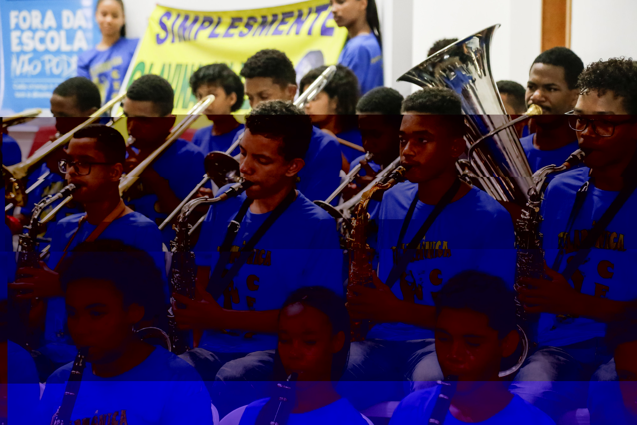 Lauro de Freitas lana programa para manter crianas e adolescentes na escola