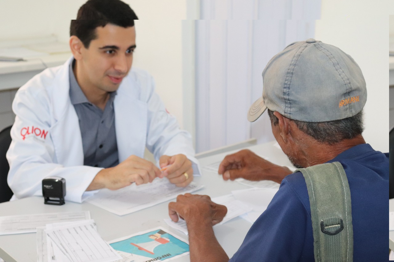 Mais de cem consultas e exames so realizados na abertura do Novembro Azul em Lauro de Freitas