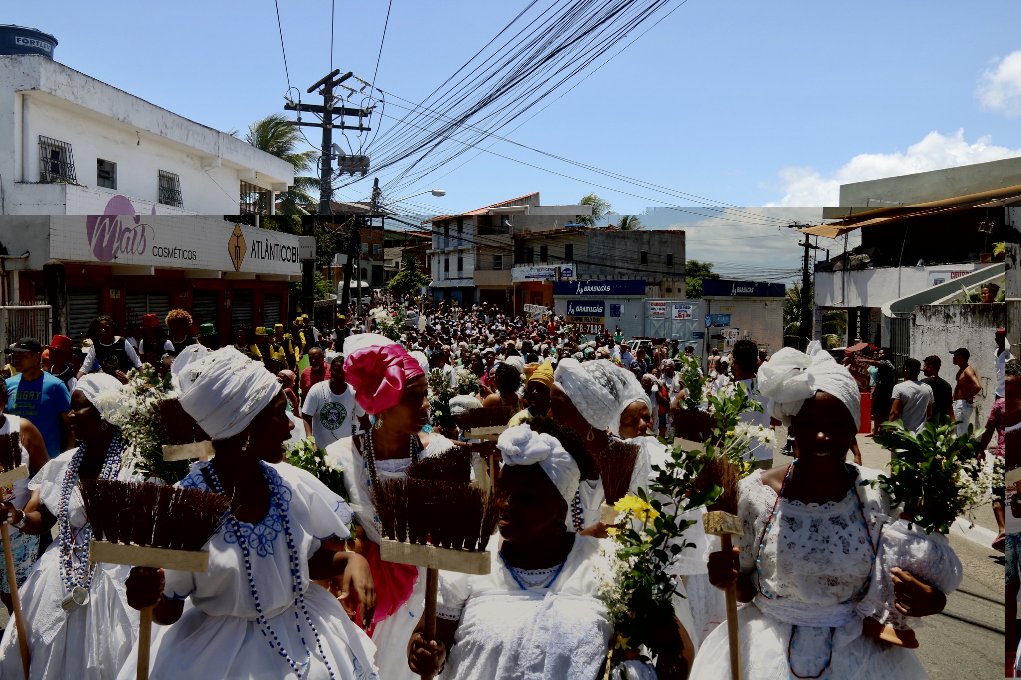 Cortejo Cultural arrasta tradio e alegria pelas ruas da Itinga