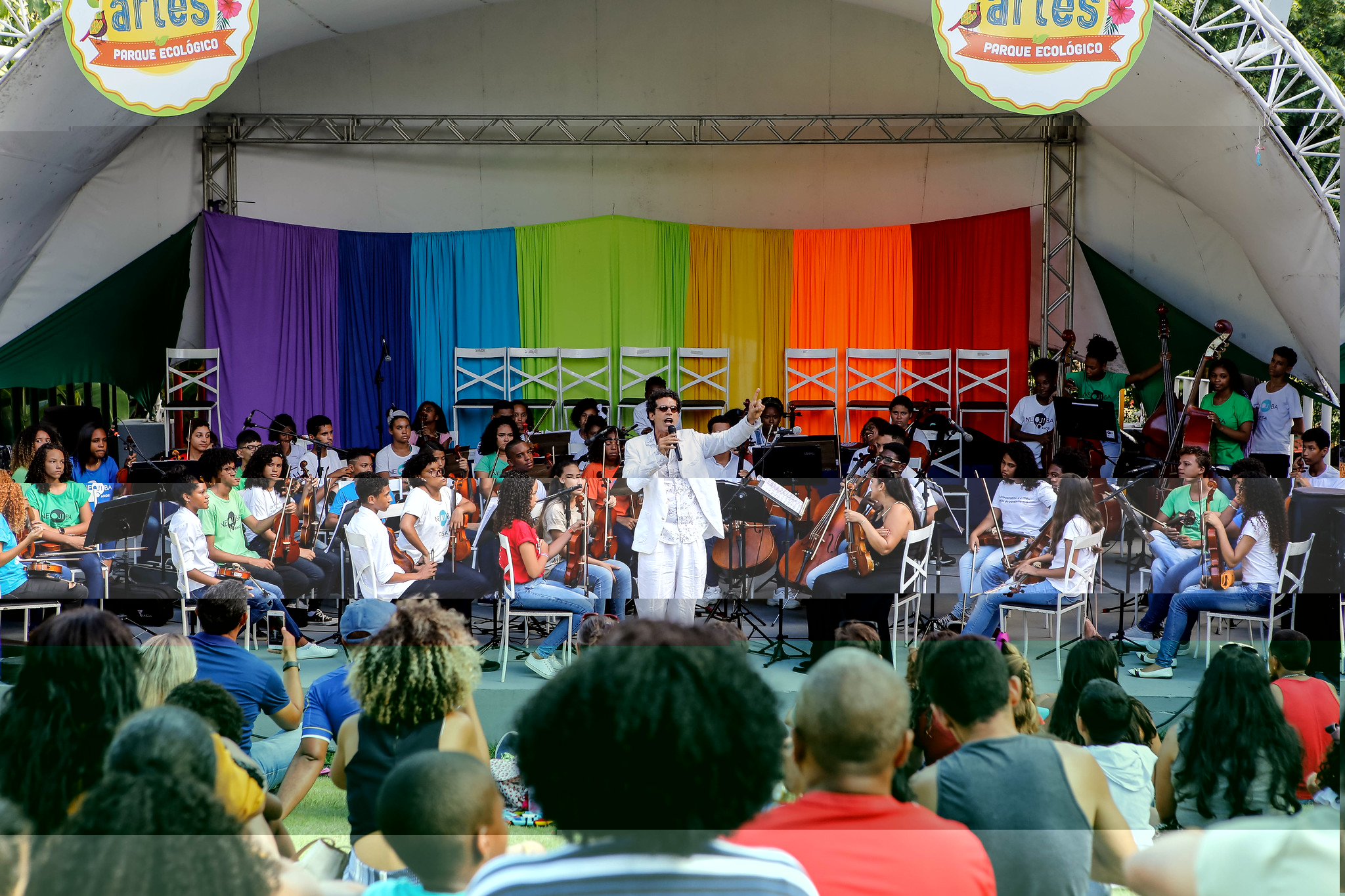 Orquestra Neojib encanta pblico em apresentao no Parque Ecolgico de Lauro de Freitas