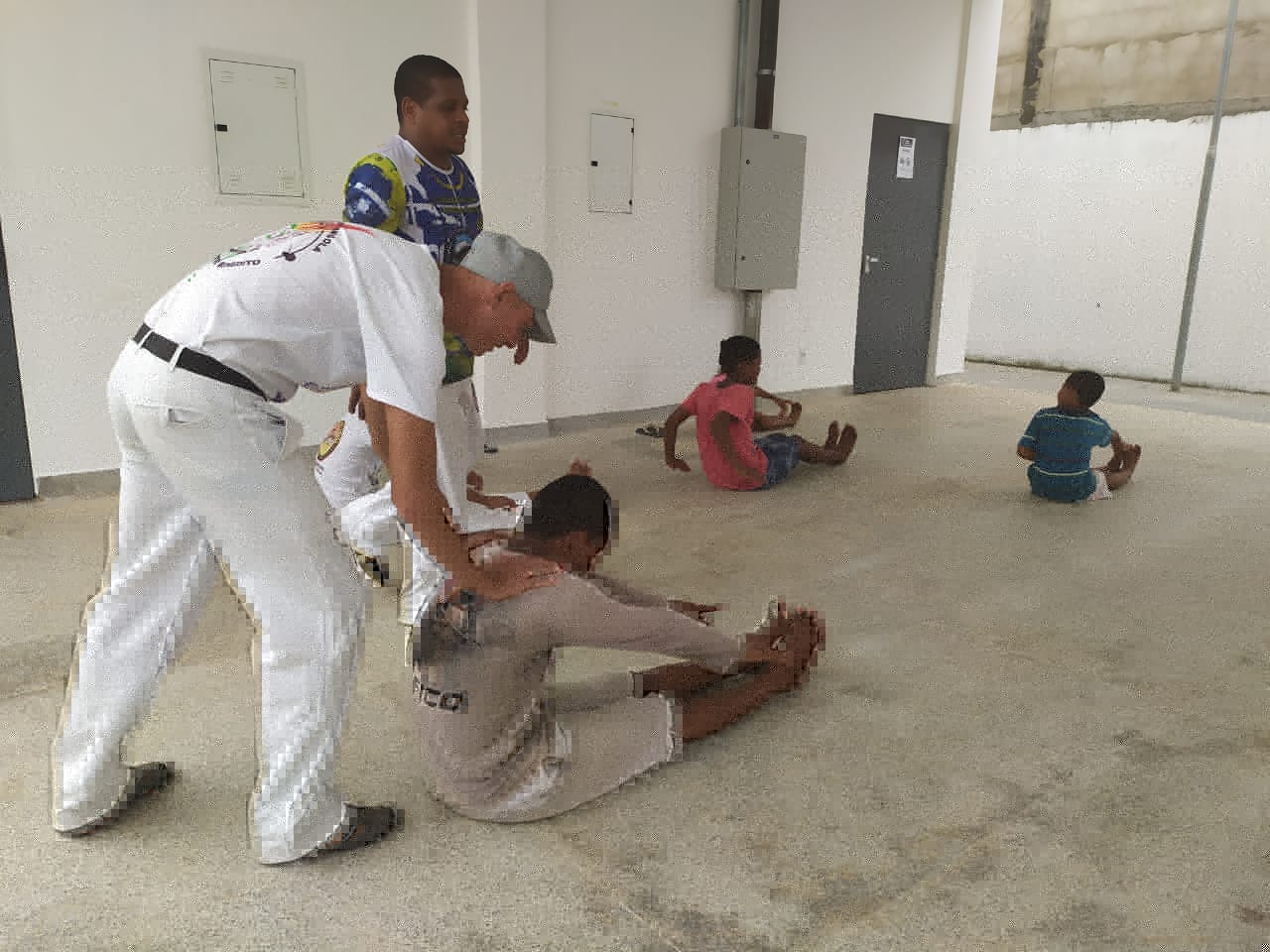 Oficina de capoeira e exibio de filmes movimentam tardes da PEC 3000