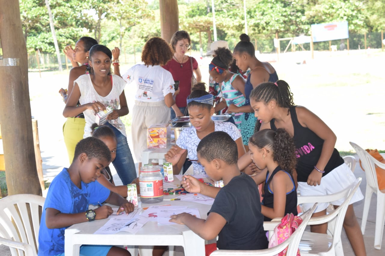 Ao na Praia de Buraquinho promove integrao e combate ao trabalho infantil