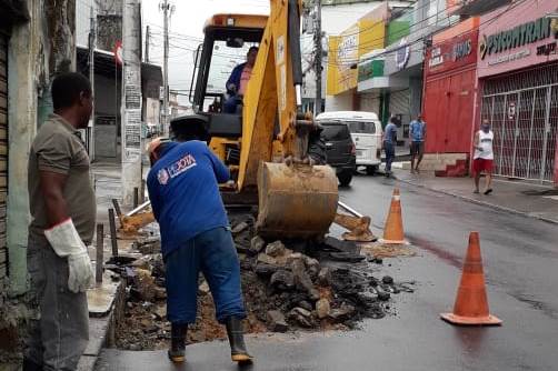 Infraestrutura recupera rede de drenagem e intensifica servios de manuteno em Lauro de Freitas