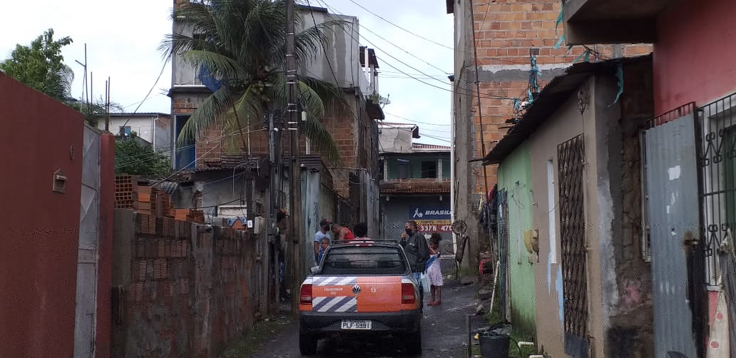 Famlias que tiveram casas danificadas neste sbado (9), em Lauro de Freitas, sero includas no Programa Municipal Bolsa Aluguel