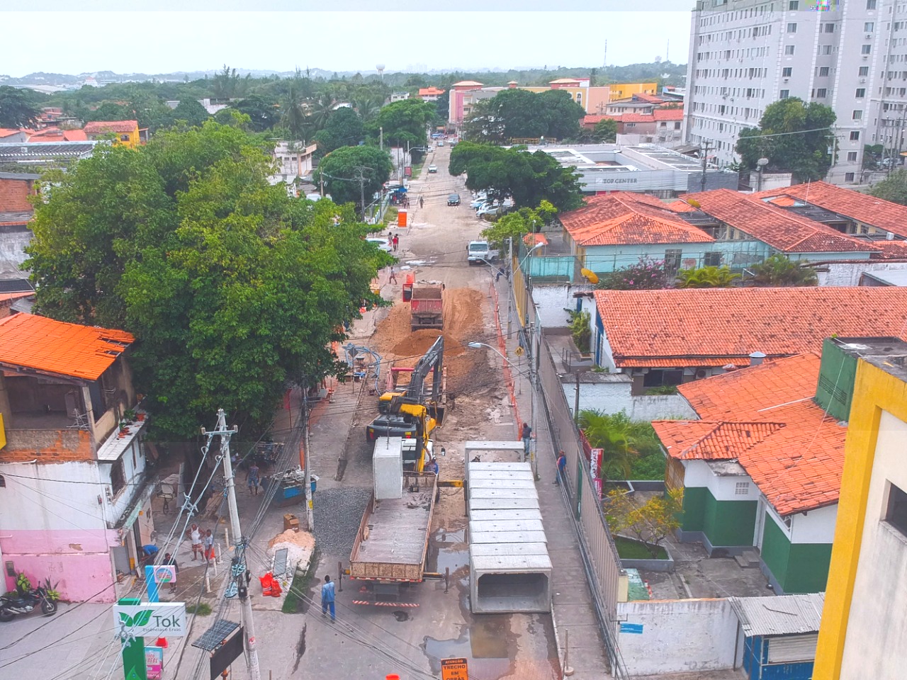 Com 62% da instalao de aduelas executada, obras de macrodrenagem da Avenida Mrio Epinghaus avanam