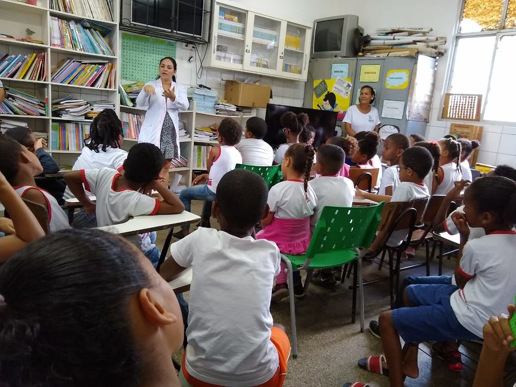 Dez escolas municipais de Lauro de Freitas s&atilde;o premiadas por boas pr&aacute;ticas na gest&atilde;o de recursos do PDDE