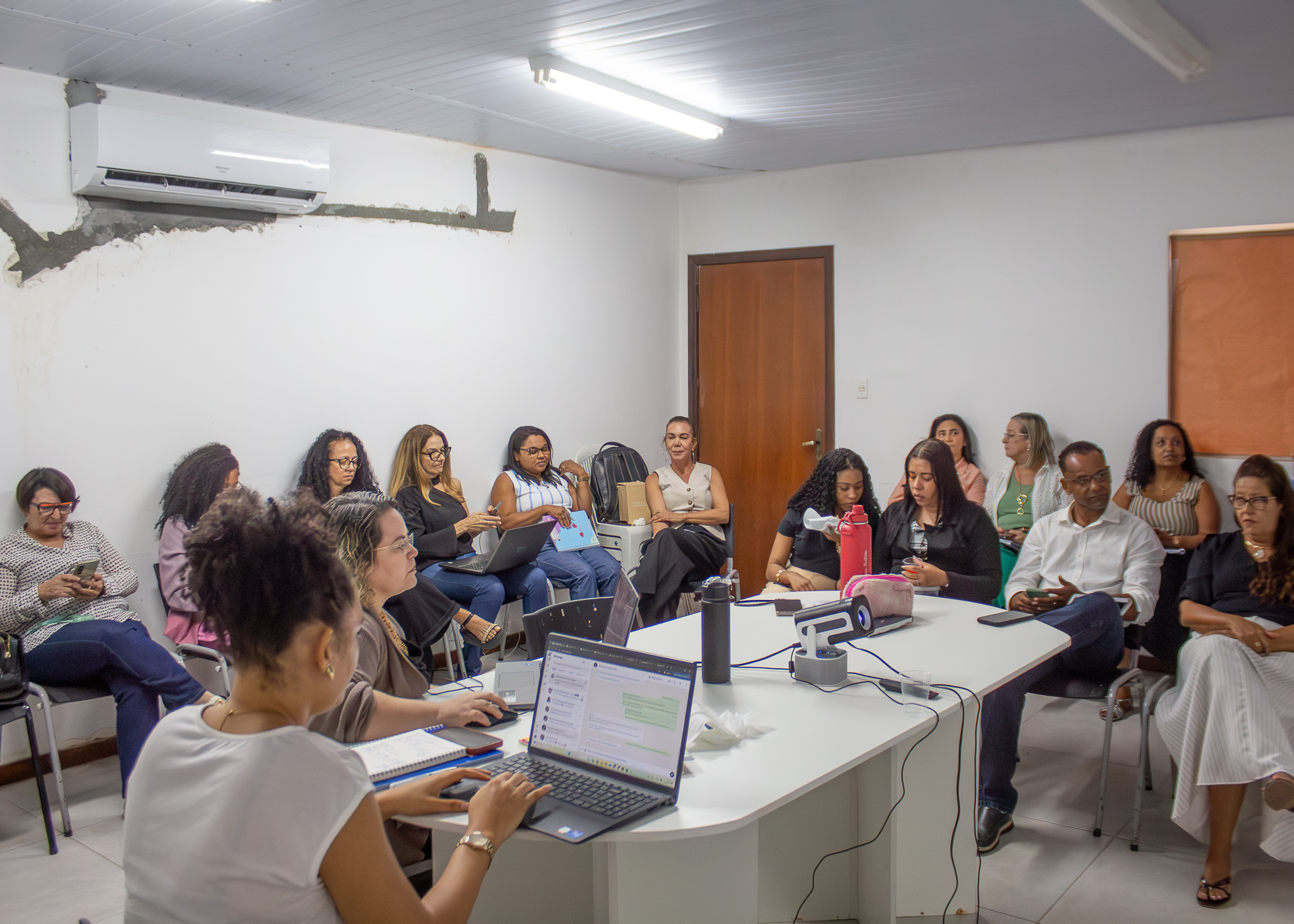 Lauro de Freitas inicia acompanhamento do programa Educar pra Valer na rede municipal de ensino