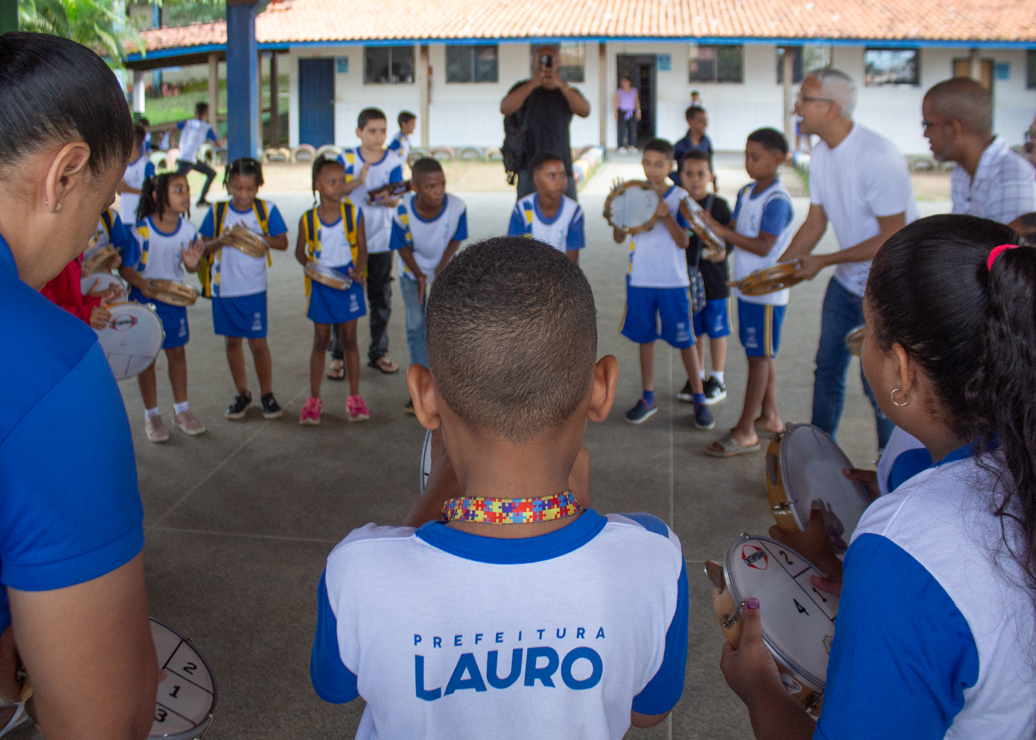 Prefeitura implanta aulas de pandeiro e amplia educação musical na rede municipal