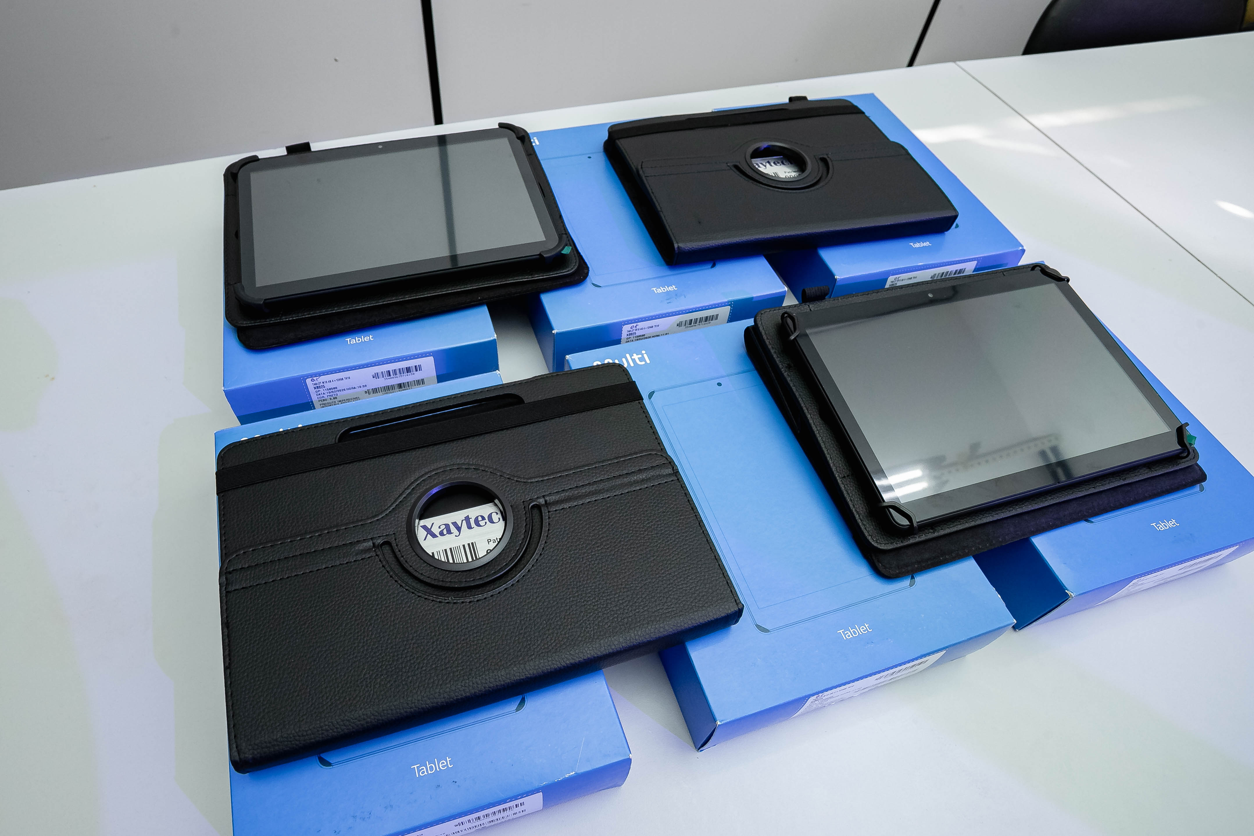 24/8/2026 - Novos tablets modernizam trabalho dos agentes comunitários de saúde em Lauro de Freitas
