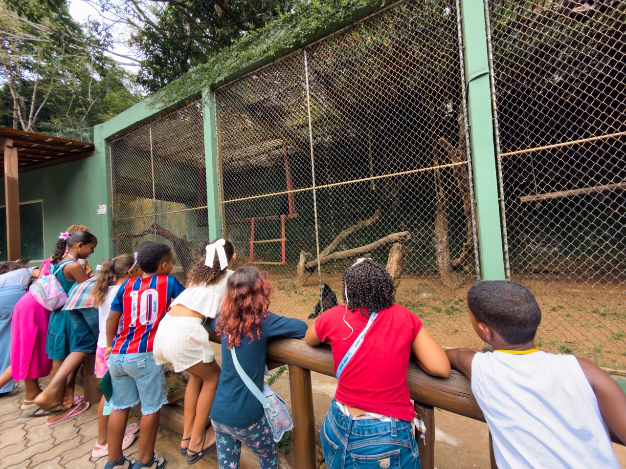 27/10/2026 - Prefeitura de Lauro de Freitas promove passeio ao Zoológico para crianças do CRAS Caji