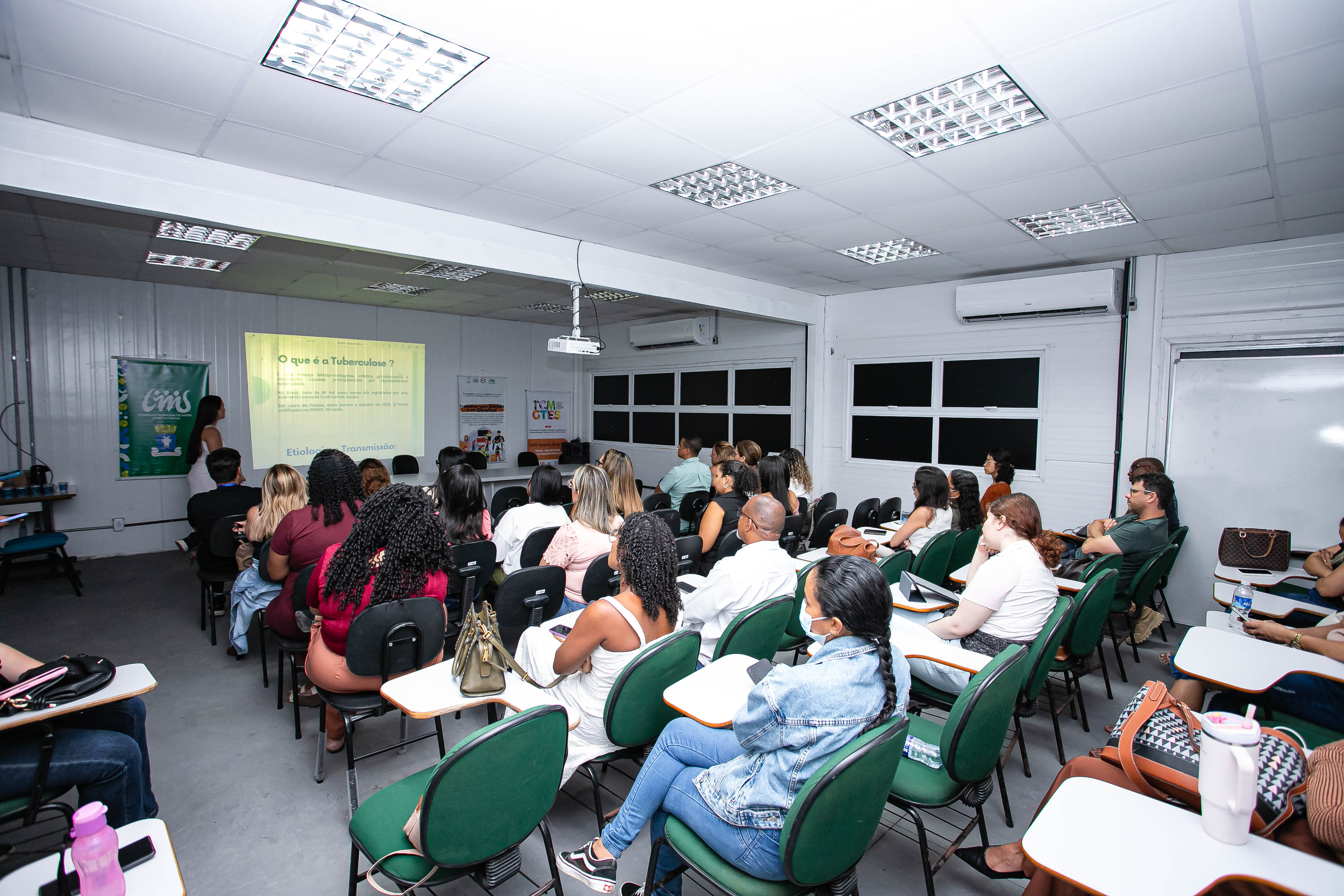 15/10/2026 - Prefeitura capacita profissionais de saúde para diagnóstico e manejo clínico da tuberculose e sífilis