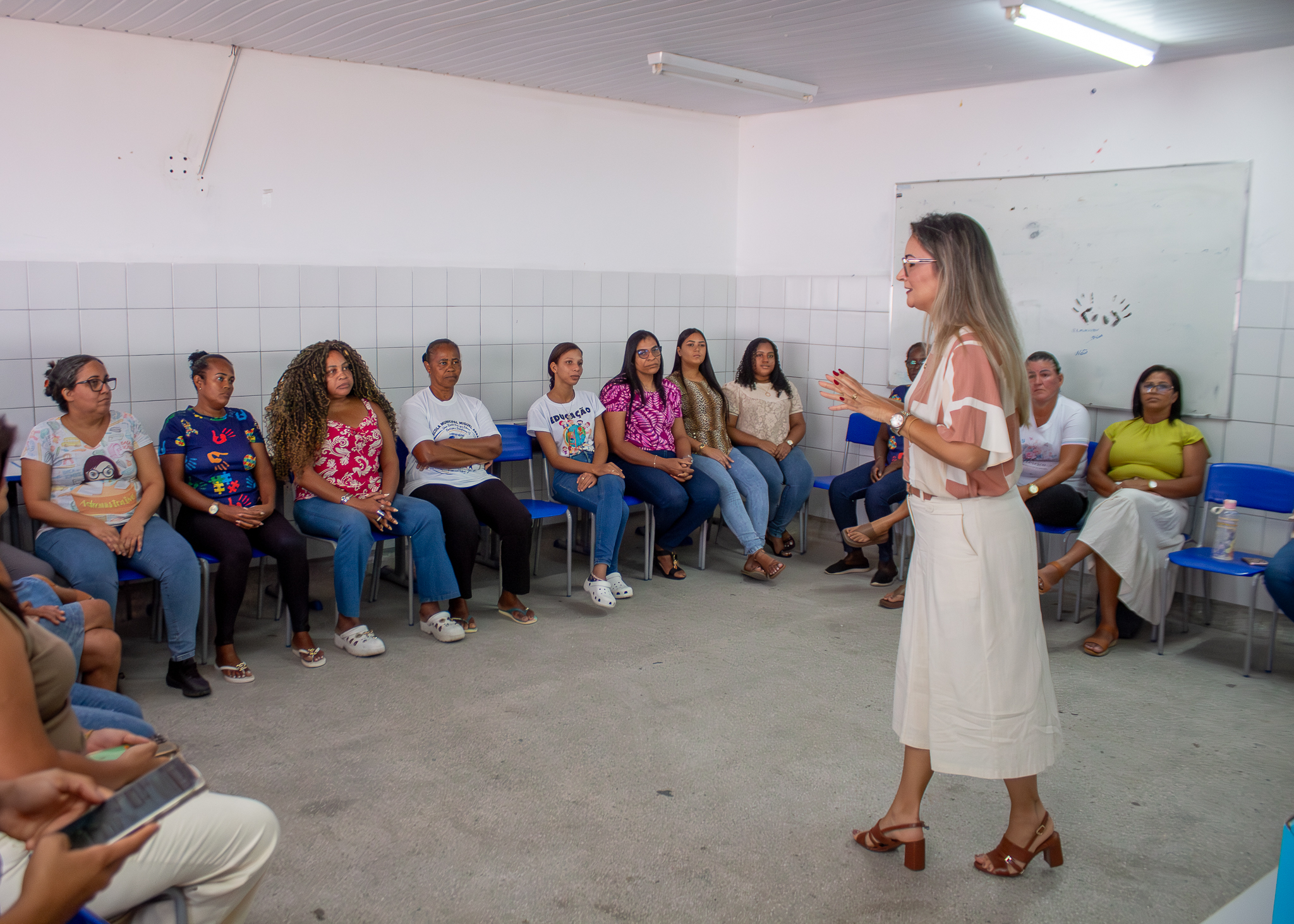 23/10/2026 - Profissionais da rede municipal participam de formação sobre competências socioemocionais e inclusão escolar