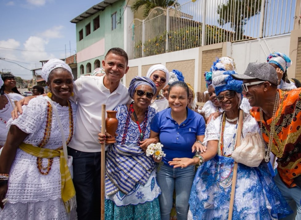 21/9/2026 - Prefeita Debora Regis acompanha cortejo na Micareta de Portão e destaca valorização da cultura do município