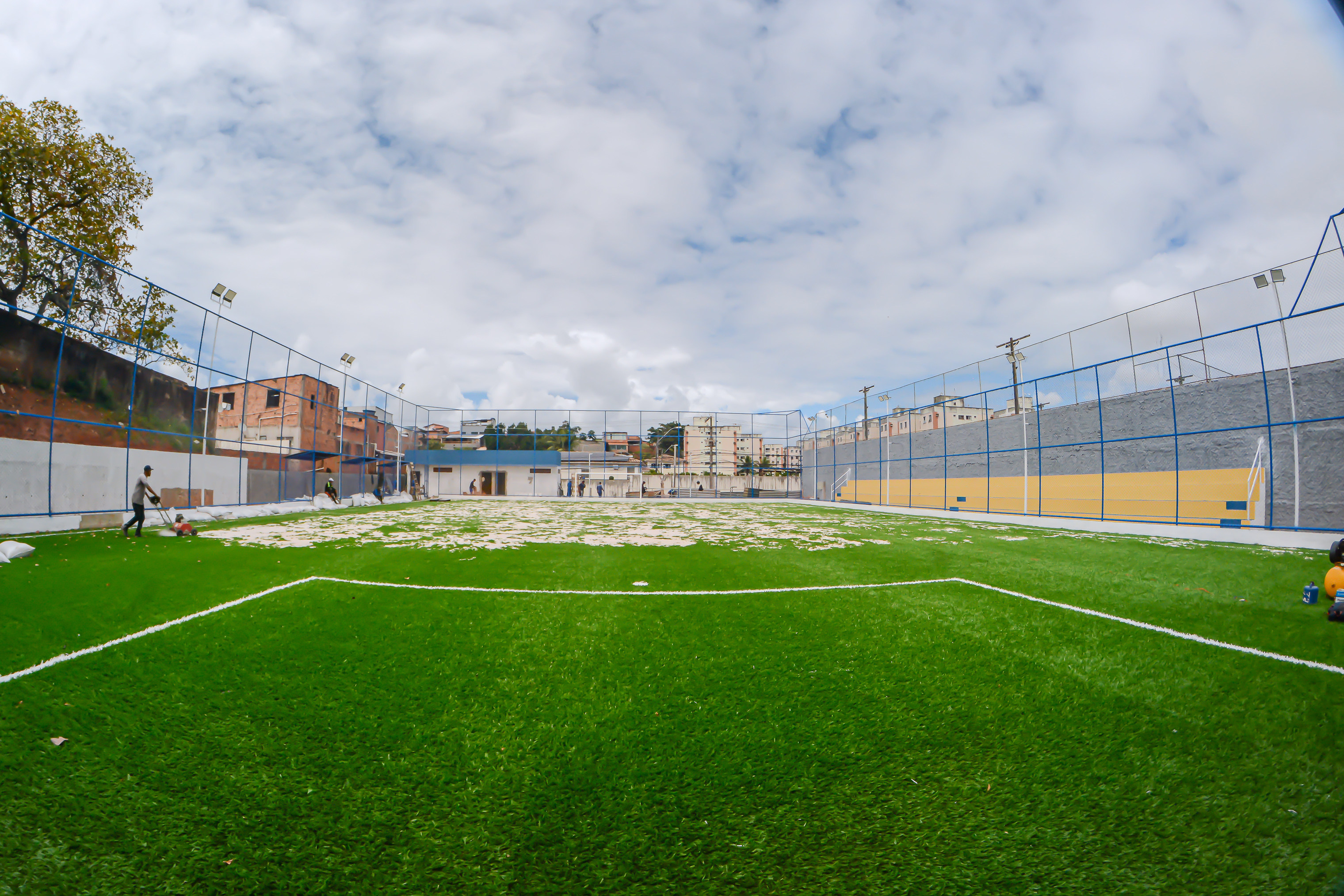 27/7/2026 - Campo do Vietnã chega a 95% de execução e ganha gramado sintético
