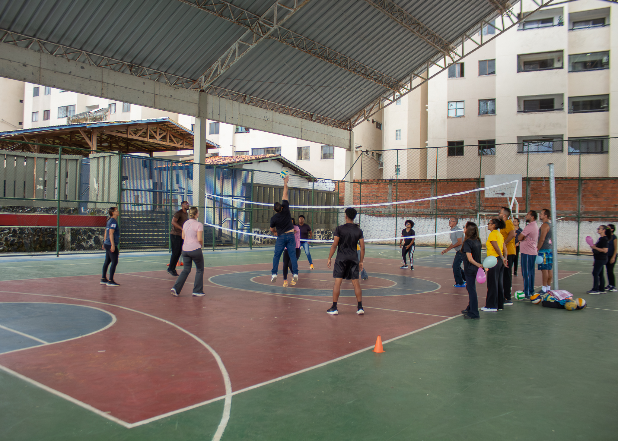 18/8/2026 - Oficina de voleibol amplia práticas pedagógicas de professores da rede municipal