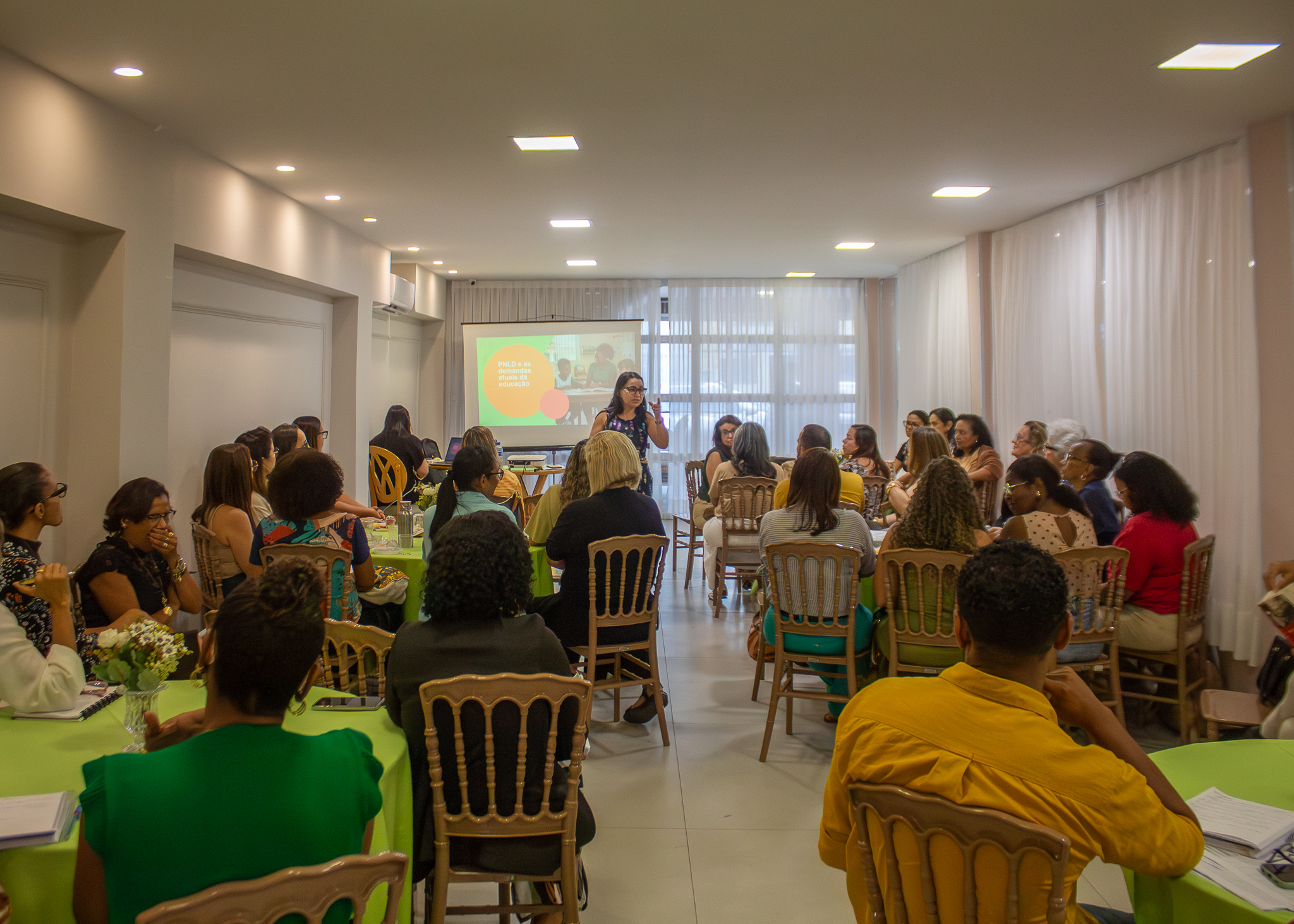 5/8/2026- Formação orienta coordenadores sobre seleção dos materiais didáticos do PNLD 2027