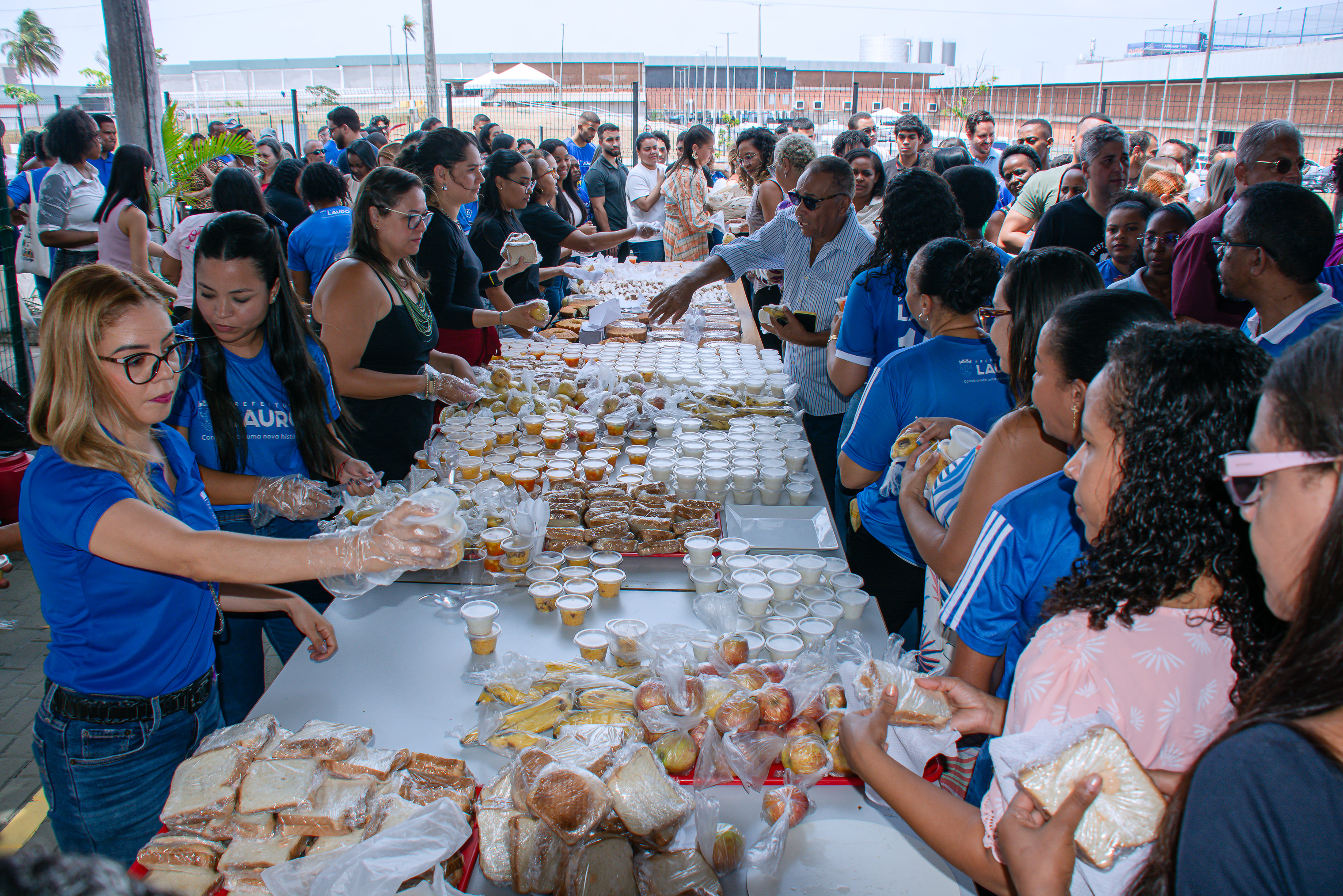 26/10/2026 - Prefeitura de Lauro de Freitas abre Semana do Servidor com café da manhã e música ao vivo