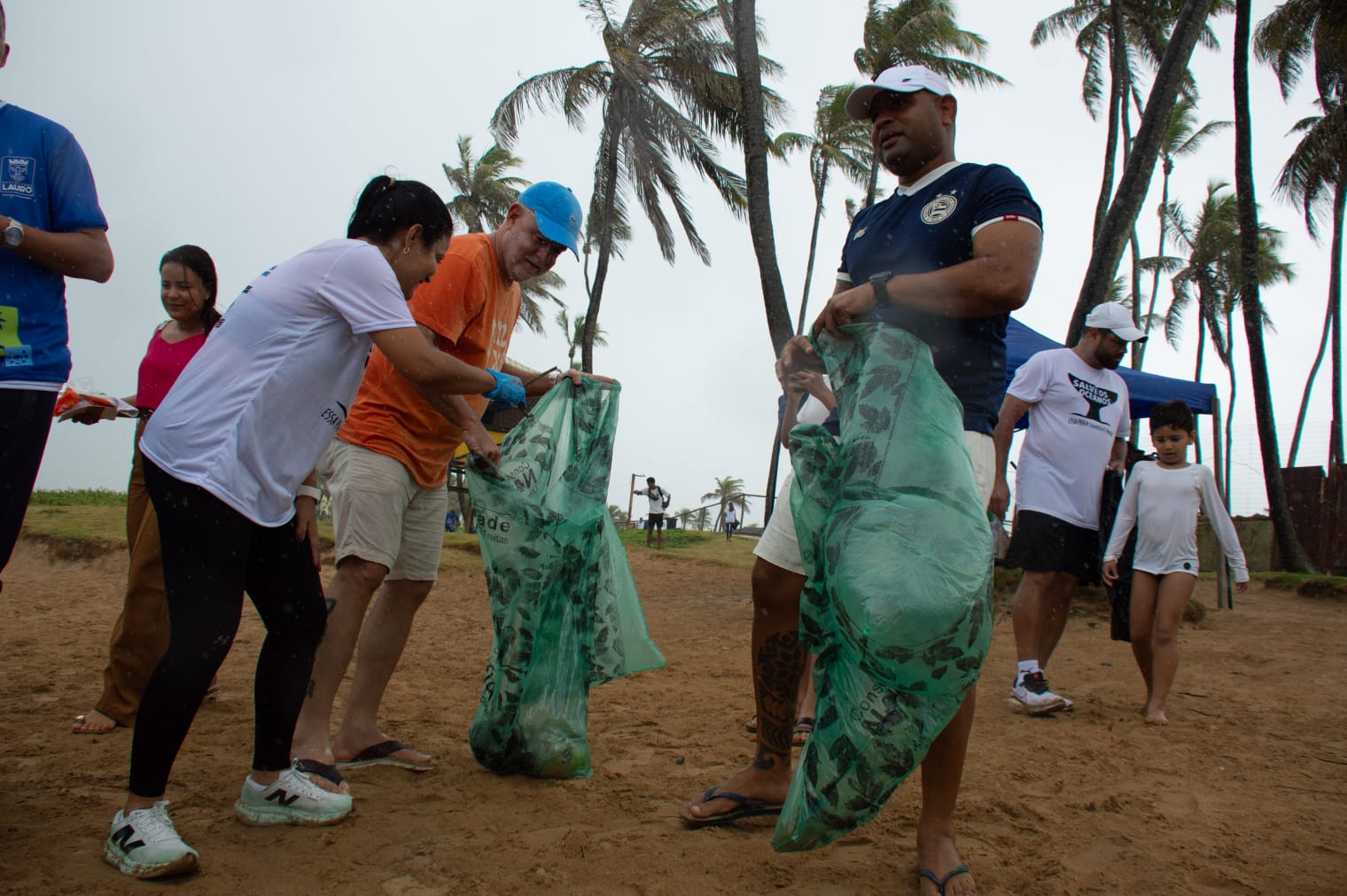 17/9/2026 - Mutirão na Praia do Surf marca o Dia Mundial da Limpeza neste sábado (19)