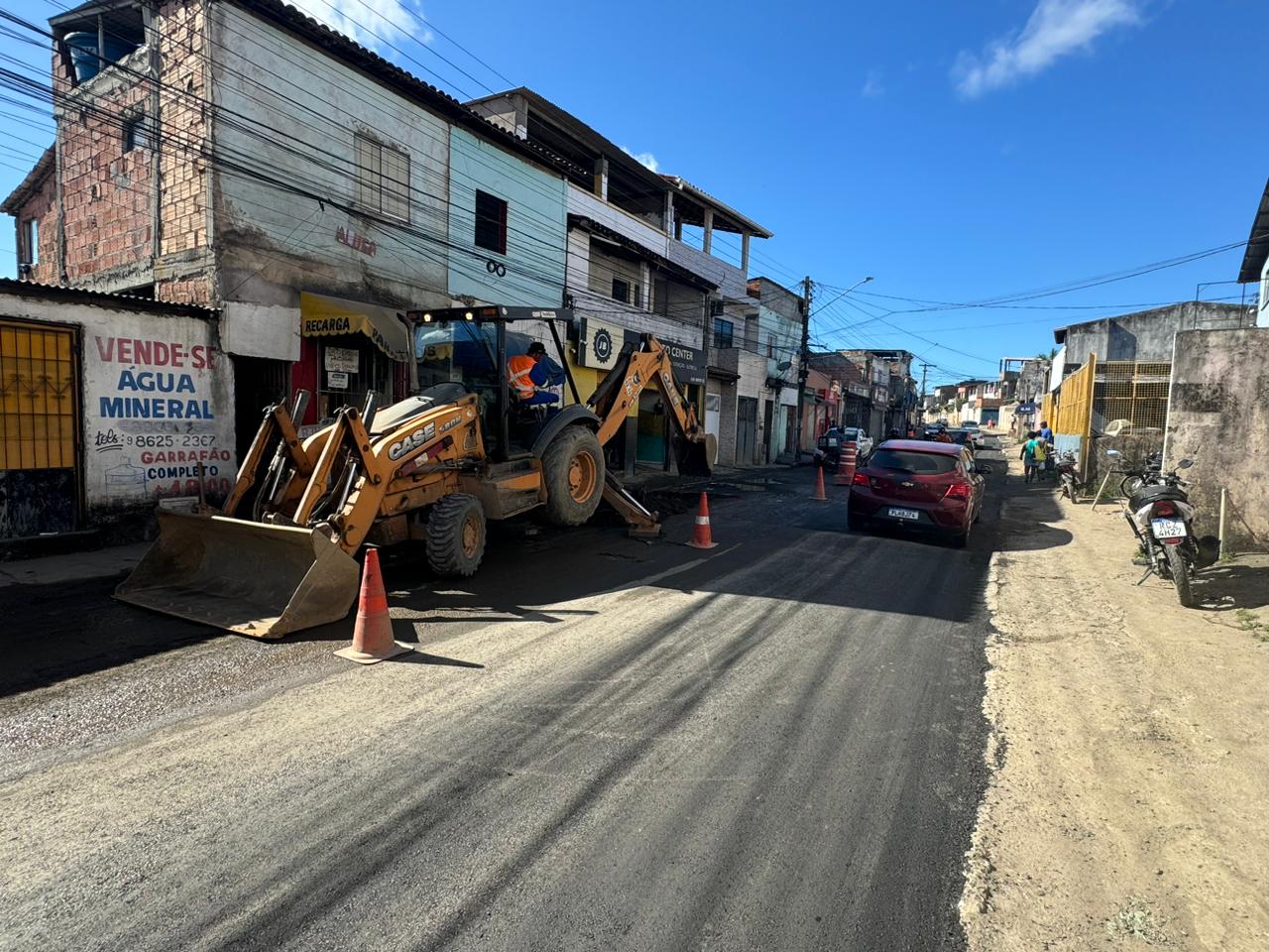 Obra da Conder na Avenida So Cristvo, em Itinga, est em fase de reparo e finalizao